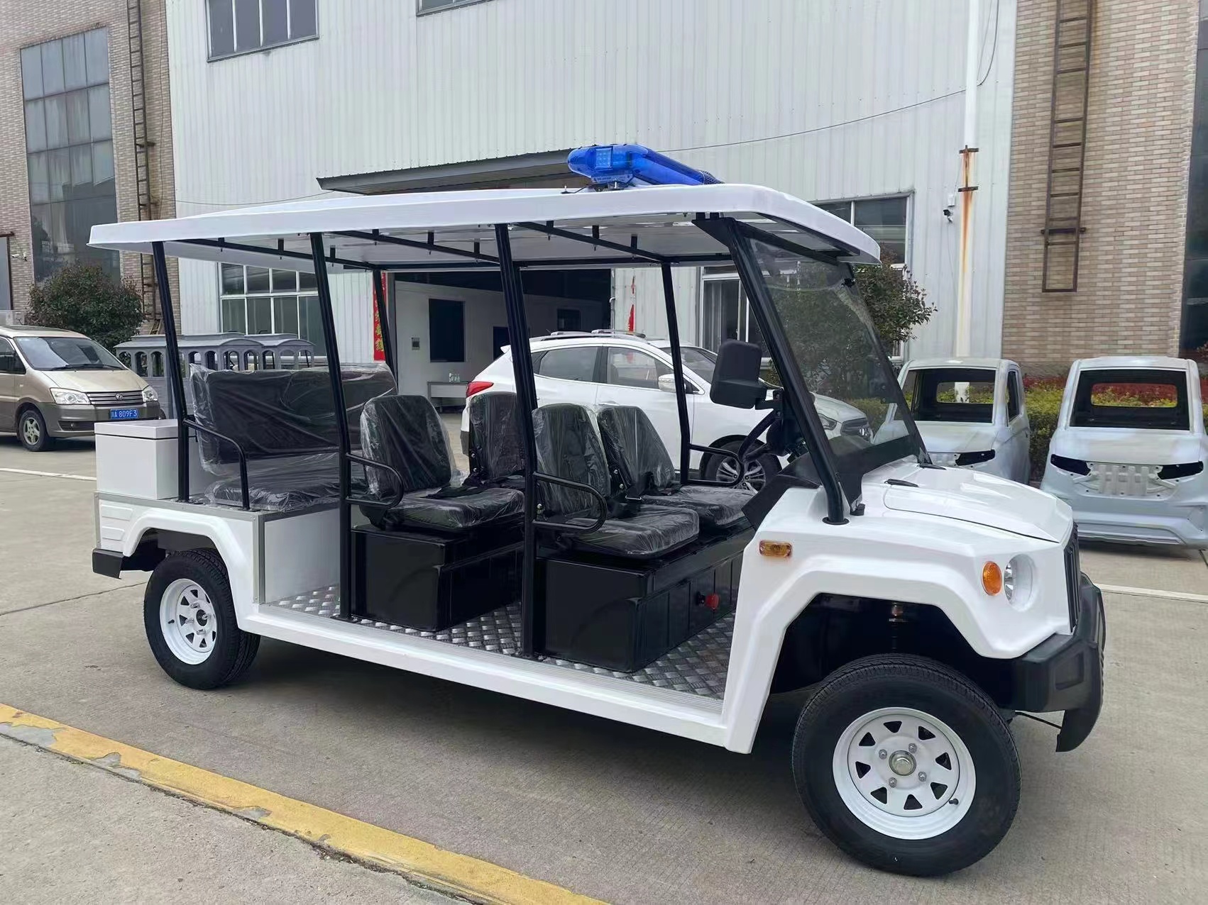 8座電動巡邏車